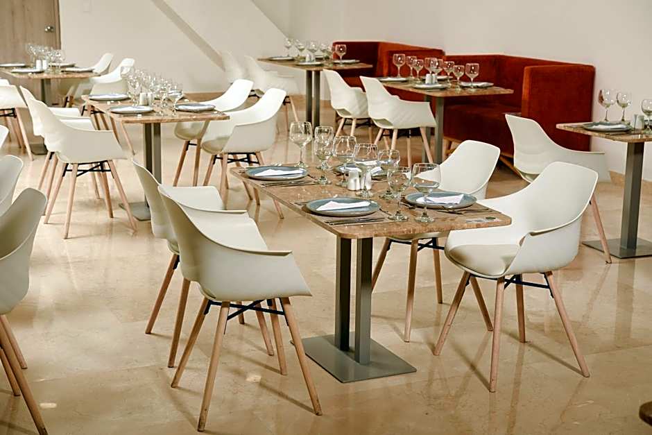 Hotel Dorado Plaza Alto Prado