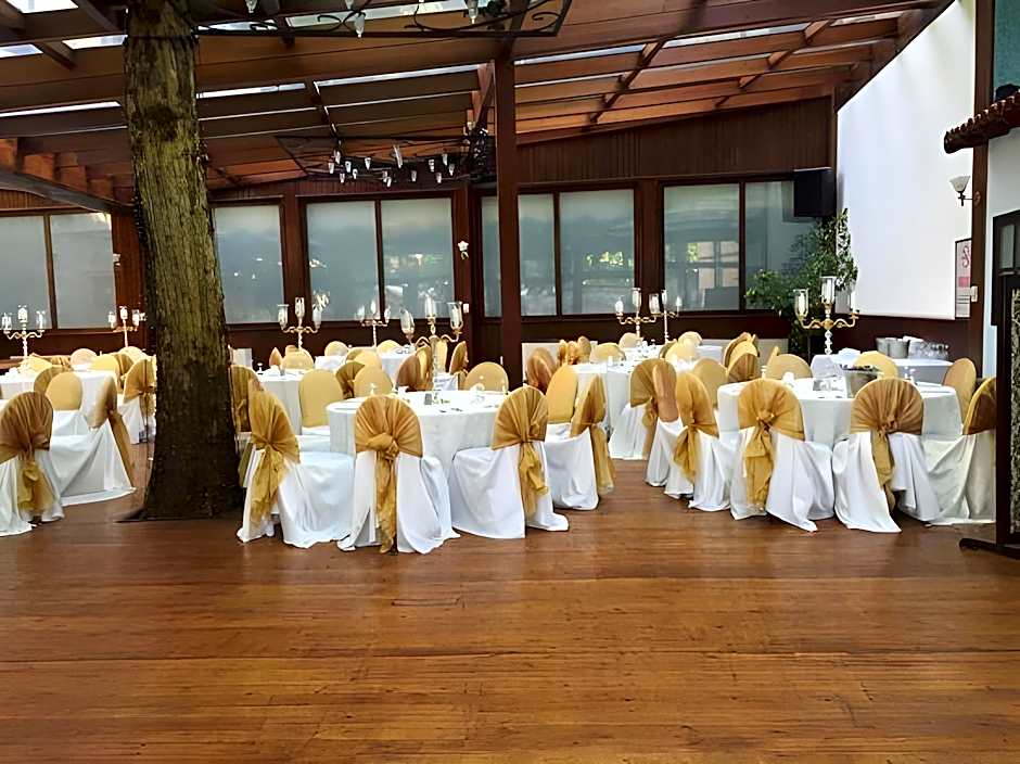 Otantik Hotel Club & Spa