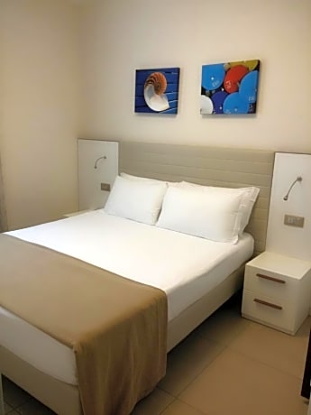 Mini Suite