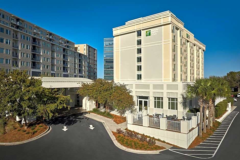 Holiday Inn Express & Suites Charleston Dwtn  West Edge By IHG