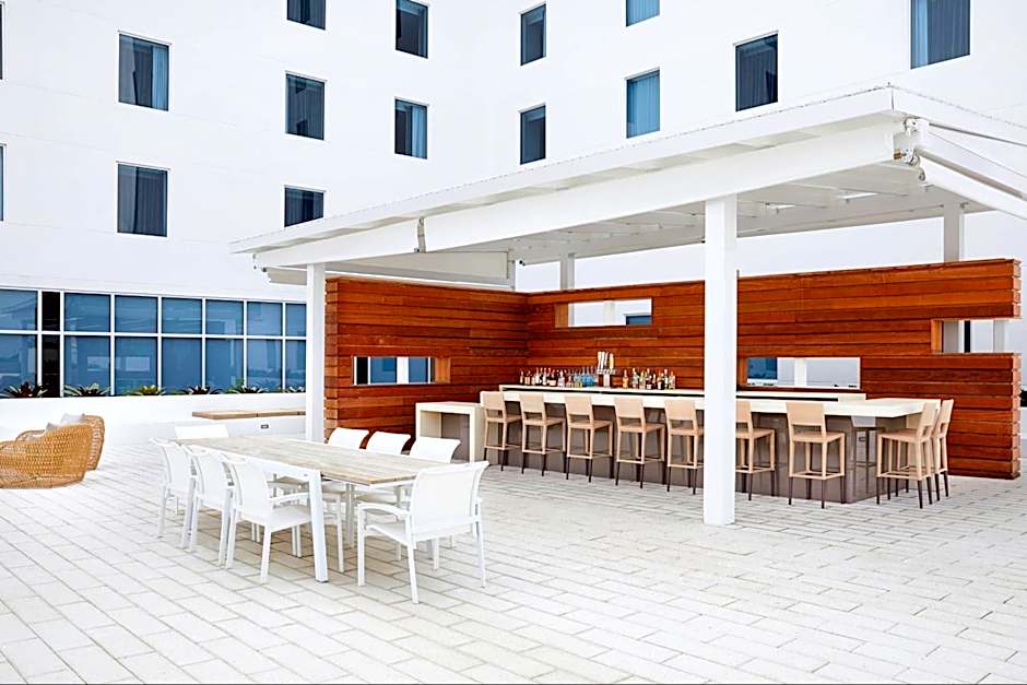 AC Hotel by Marriott Miami Aventura