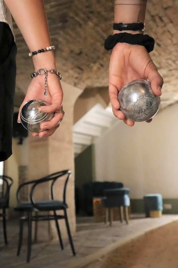 Maison Philippe Le Bon Hôtel, Restaurant & Bar le 19