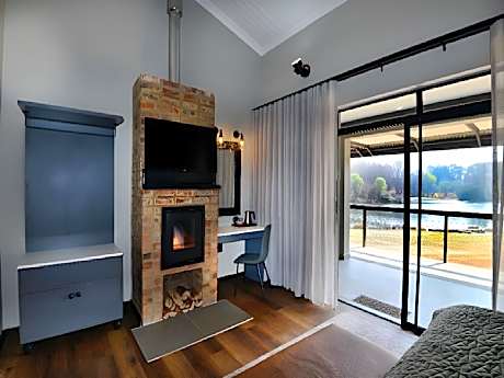 Deluxe Double Room with Bathtub