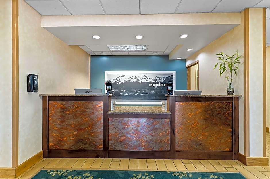 SureStay Plus Hotel by Best Western Chey