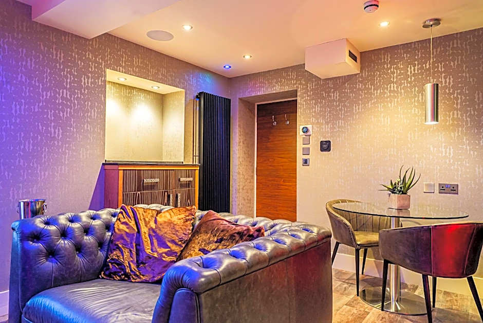 Church Suites by The Cranleigh Boutique
