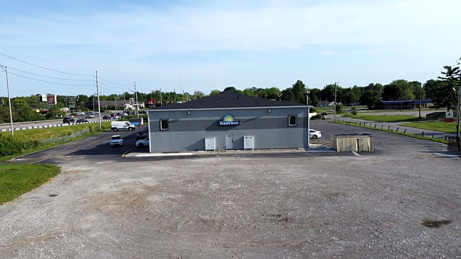 Days Inn by Wyndham Indianapolis East Post Road