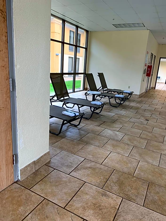 La Quinta Inn by Wyndham Davenport & Conference Center