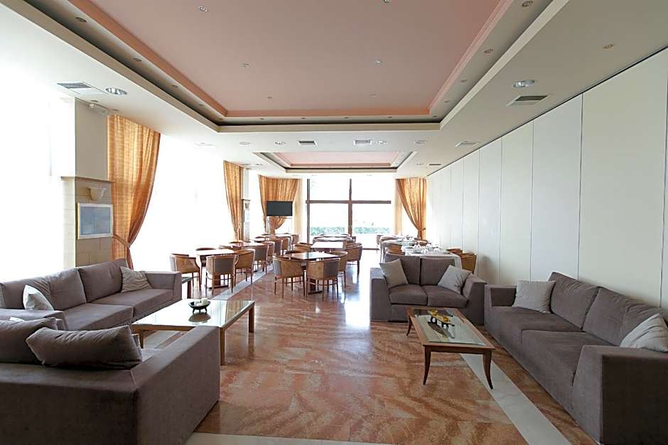 Tzaki hotel & restaurant Patras