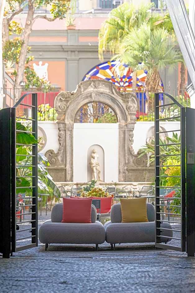 Hotel Piazza Bellini & Apartments