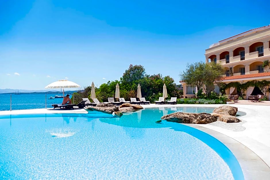 Gabbiano Azzurro Hotel & Suites