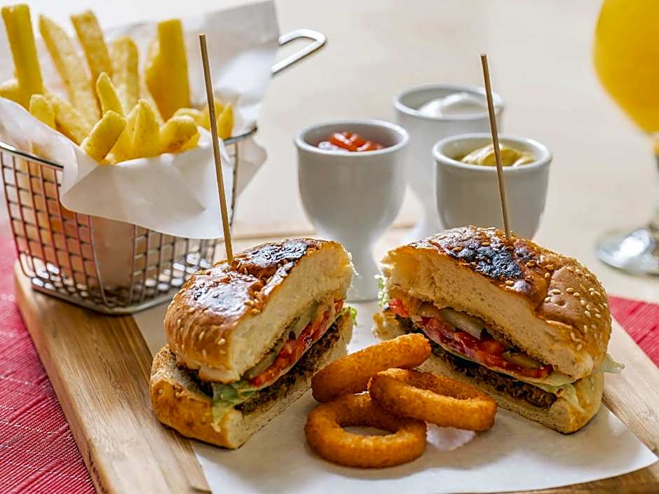 Ibis Izmir Alsancak