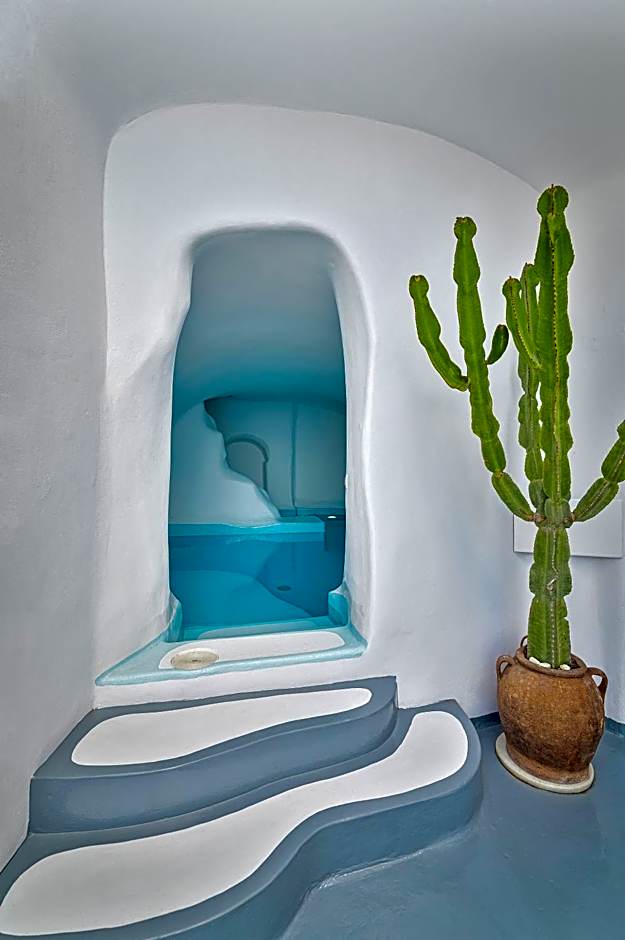 Trieris Villa & Suites