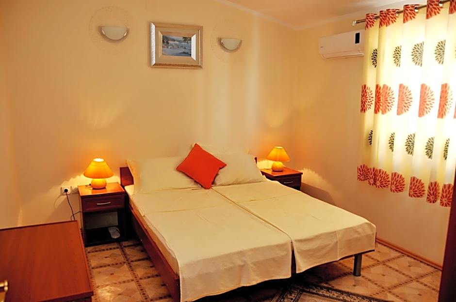 Aparthotel Villa Primafila