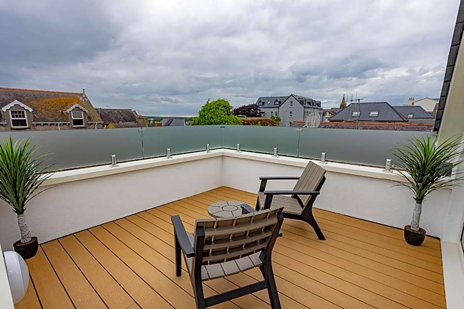 The Town Crier, Tenby