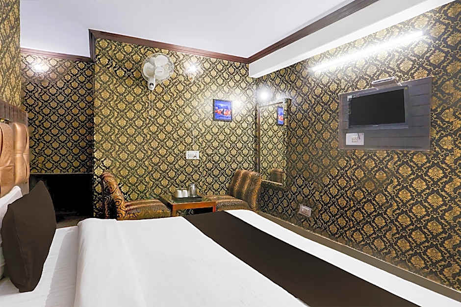 Super Collection O Mall Road Formerly Hotel Shubham