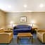 Super 8 by Wyndham East Stroudsburg/Poconos 