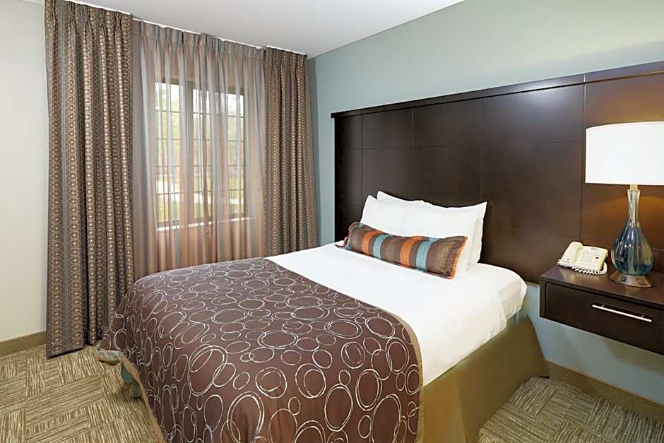 Staybridge Suites Lincolnshire By IHG