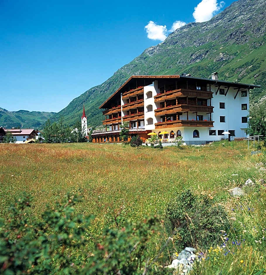 Alpenhotel Tirol