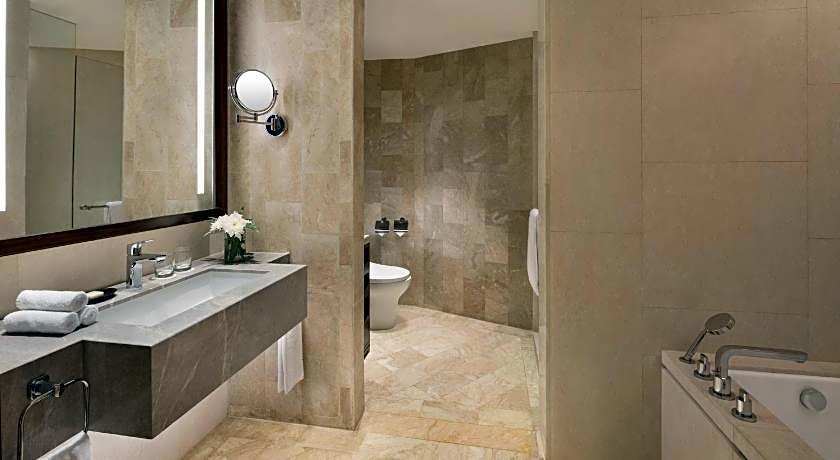 Shangri-la Hotel Surabaya