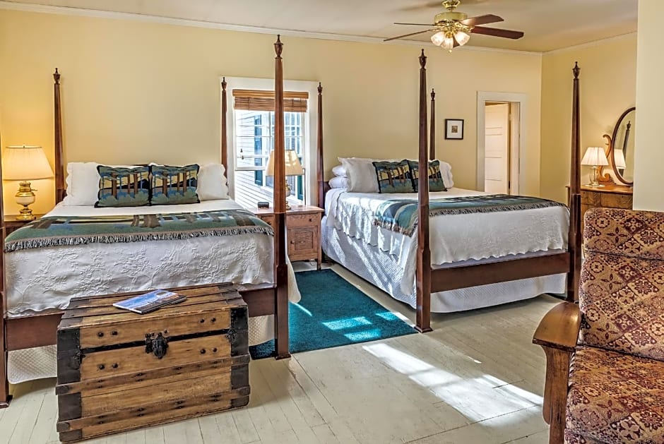 McCloud Hotel