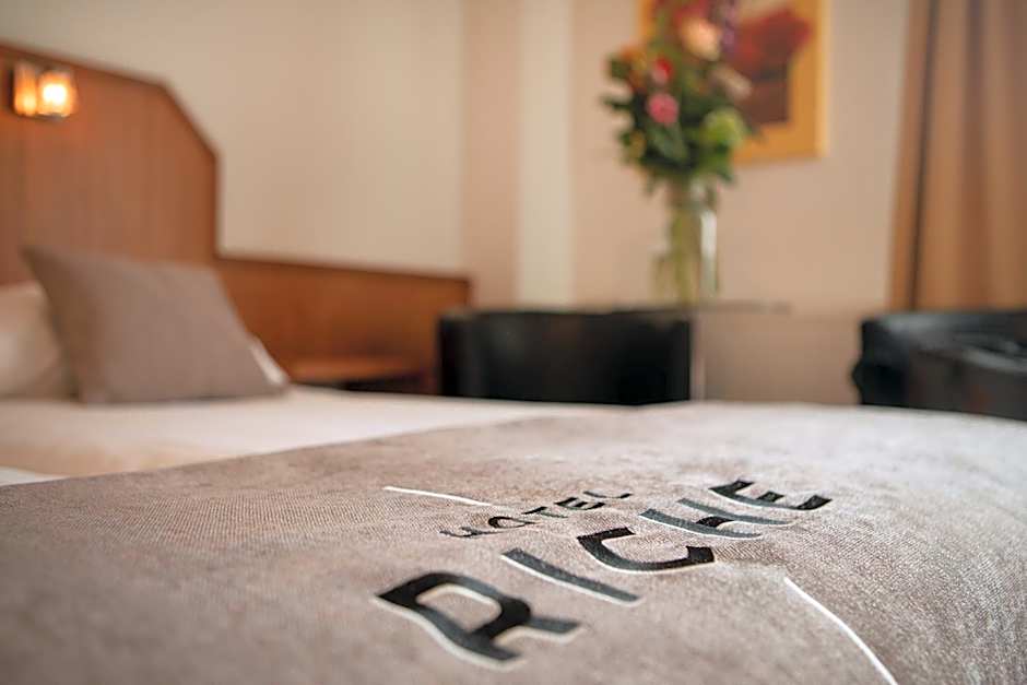 Hotel Riche