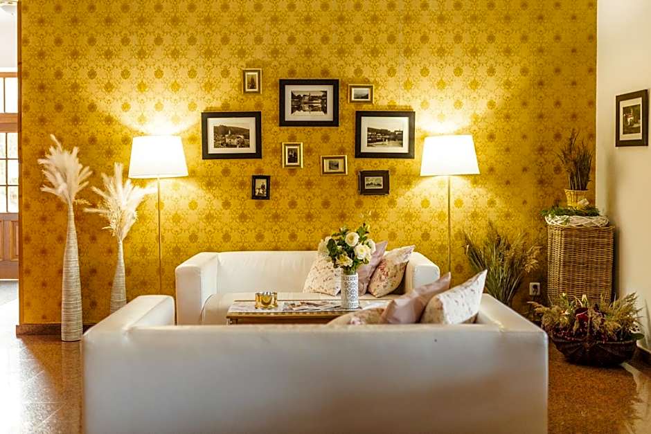 ROMANTIK HOTEL ELEONORA