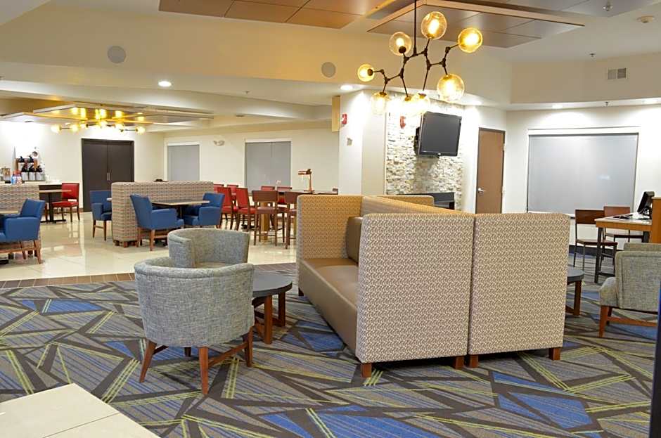 Holiday Inn Express Waterloo-Cedar Falls By IHG