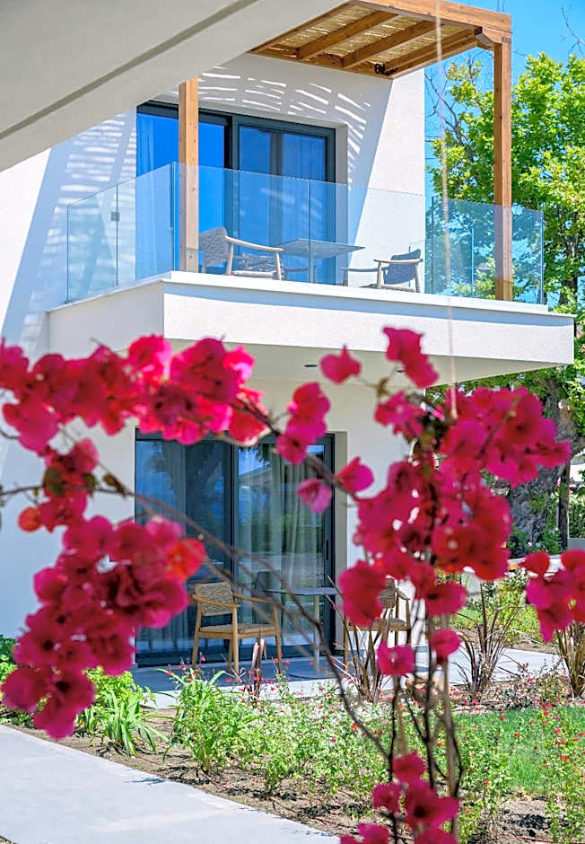 Amyntas Seafront Hotel