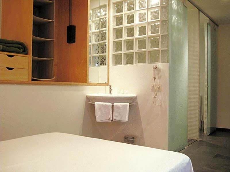 La Plaza II