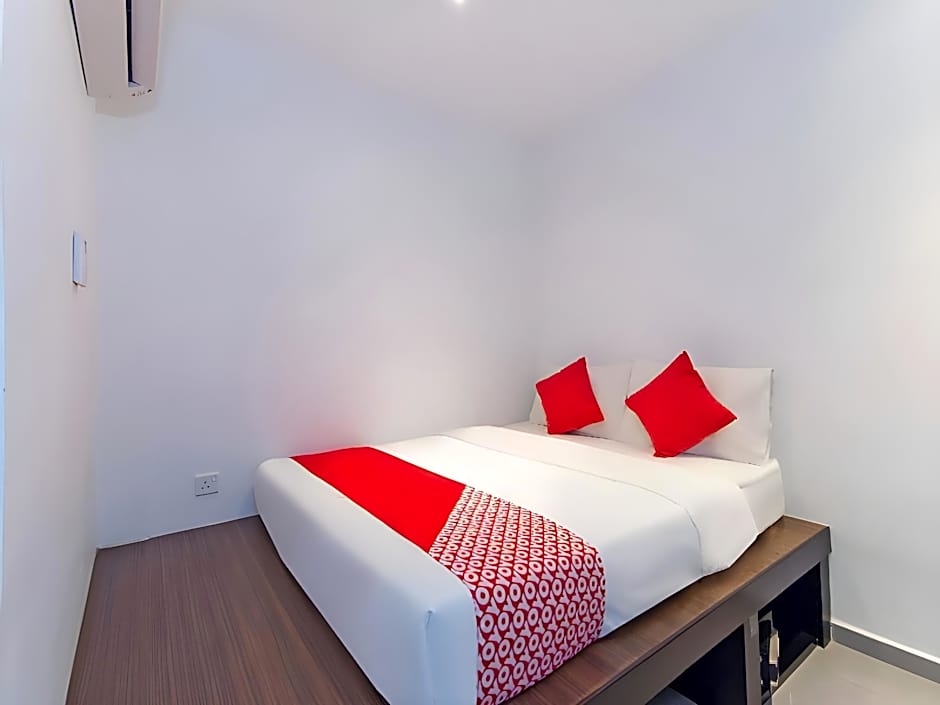 Super OYO 246 Link Inn