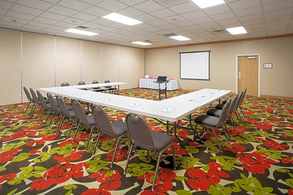 Holiday Inn Express Hotel & Suites Lexington By IHG