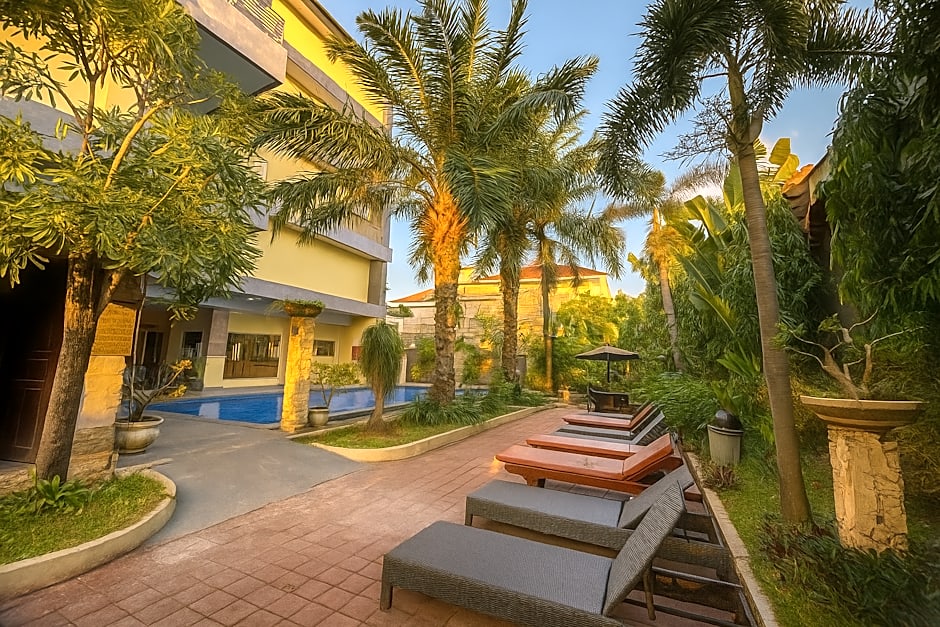 Puri Saron Denpasar Hotel