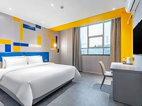 7 Days - Zizhu Bed Room