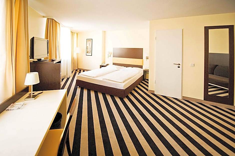 Bristol Hotel