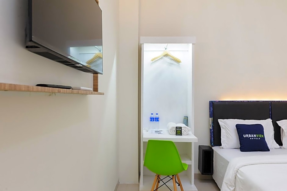Urbanview Hotel Binwa Syariah Lampung by RedDoorz
