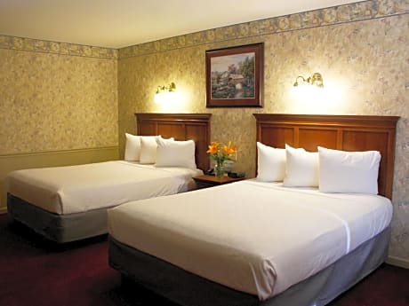 Queen Room with Spa Bath