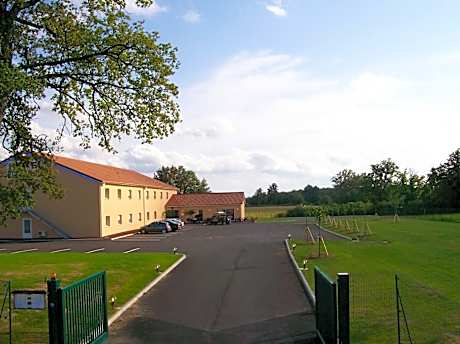 Hôtel Azur Saint Junien Cit'Hotel