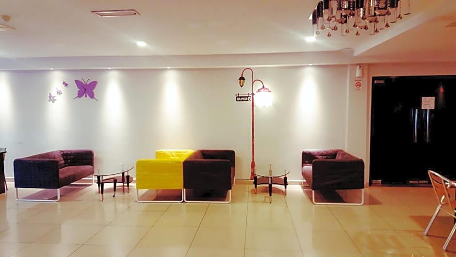 Super 8 Hotel @ Georgetown