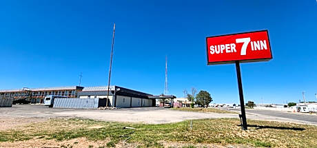 Super 7 Inn