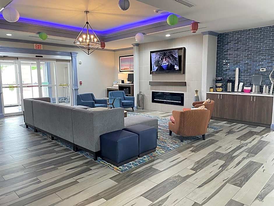 La Quinta Inn & Suites by Wyndham Oklahoma City - Moore