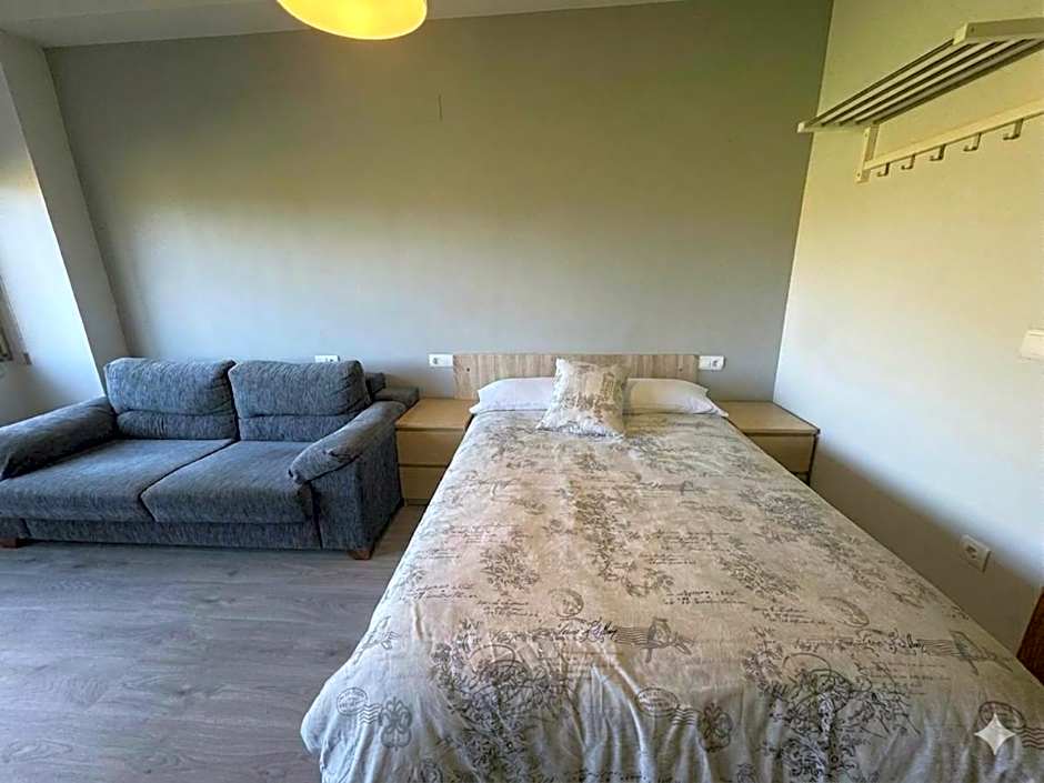 Residencia Albergue Jaca