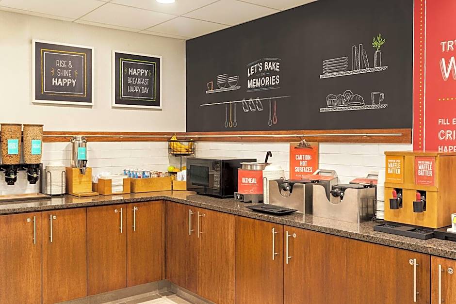 Hampton Inn By Hilton Milwaukee/Brookfield