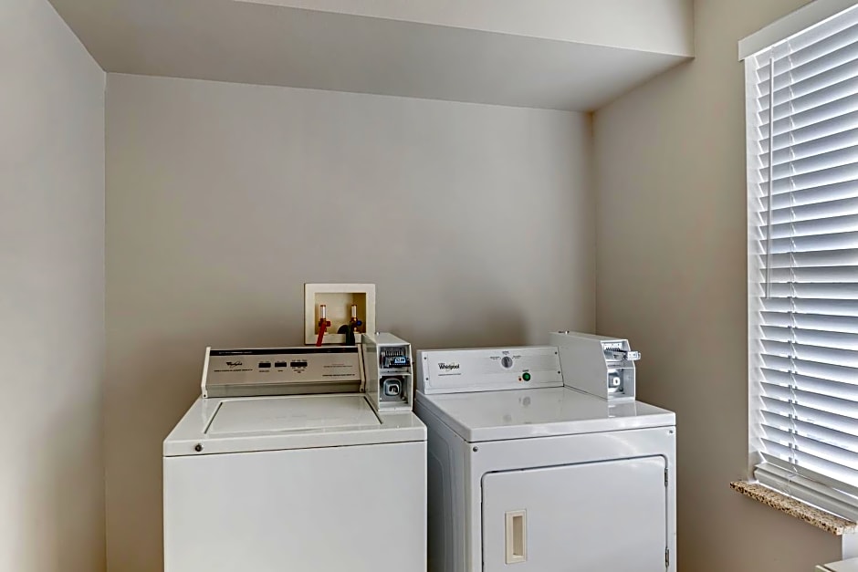 Country Inn & Suites by Radisson, Ashland - Hanover, VA