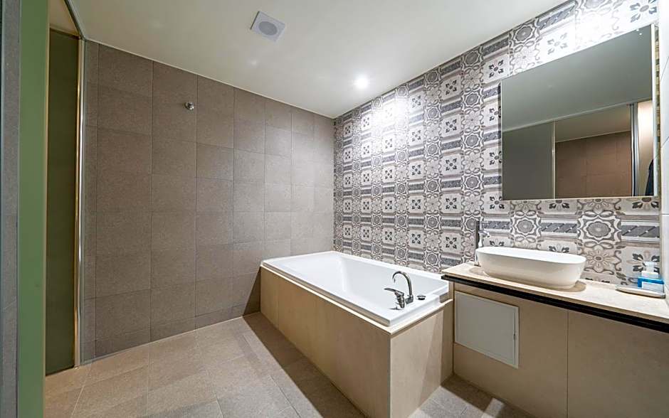 Bundang Hotel D Osee