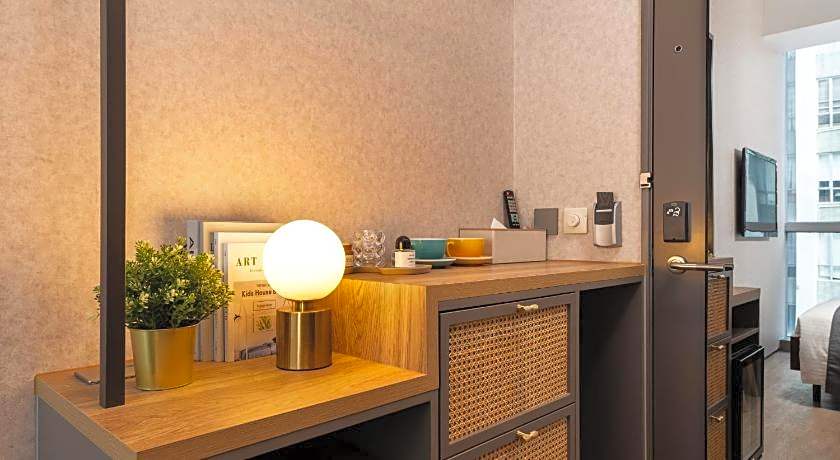 Dash Living on Queen's