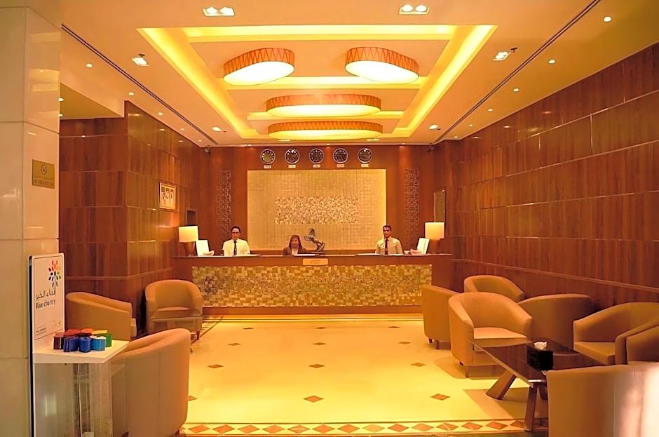 Nejoum Al Emarat