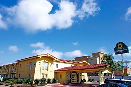 La Quinta Inn & Suites by Wyndham Clute Lake Jackson
