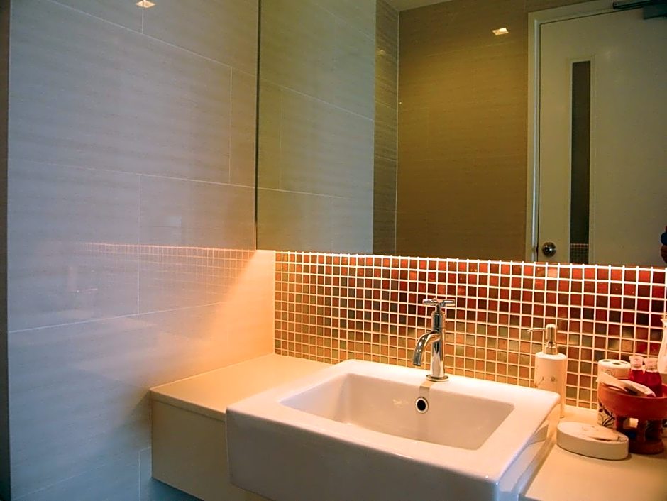 Himawari Guesthouse at Kanyarat