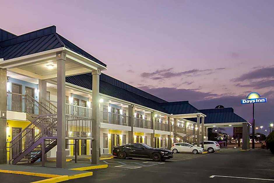 Days Inn by Wyndham Ocean Springs