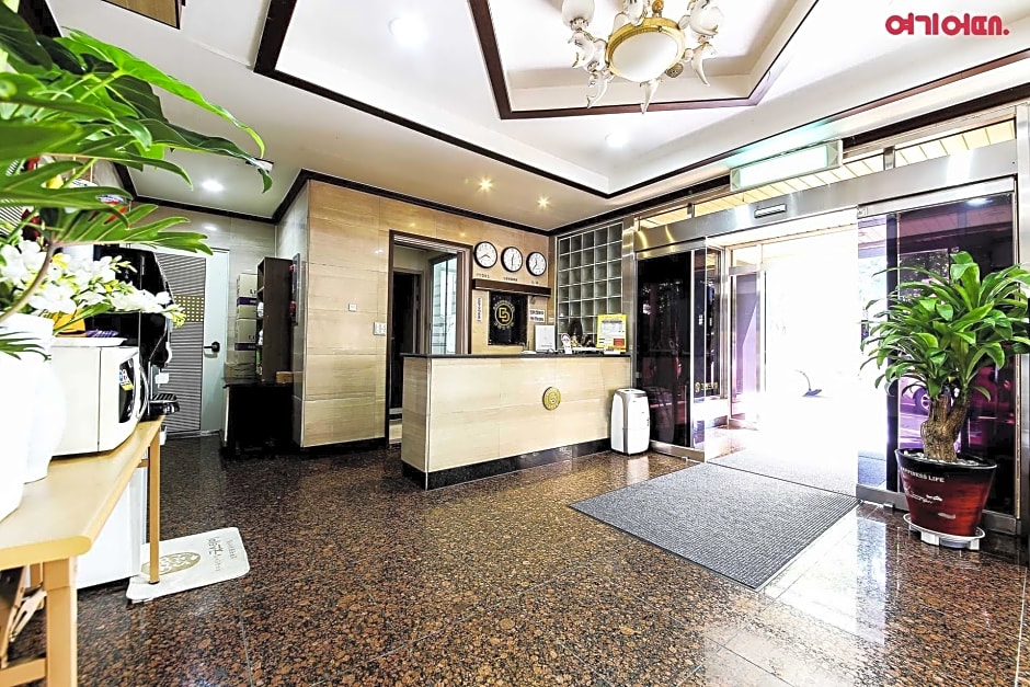 Goodstay Grand Motel Chuncheon